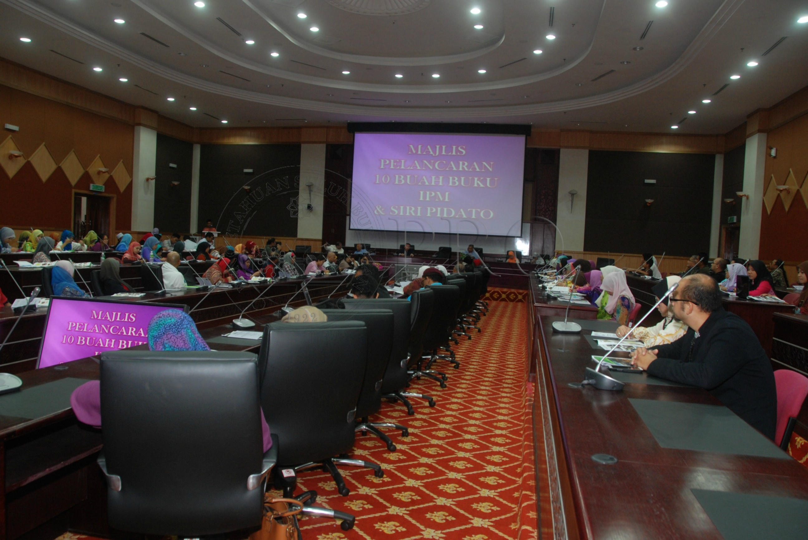 PRO 12 140 buku DSC 9655